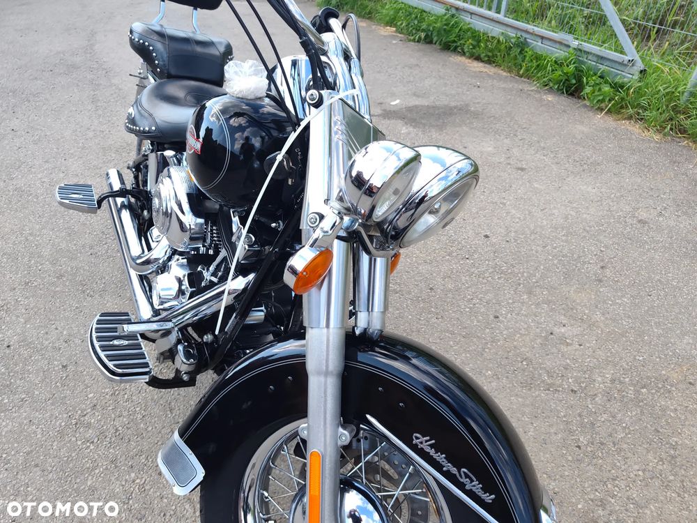 Harley-Davidson Softail Heritage Classic - 28