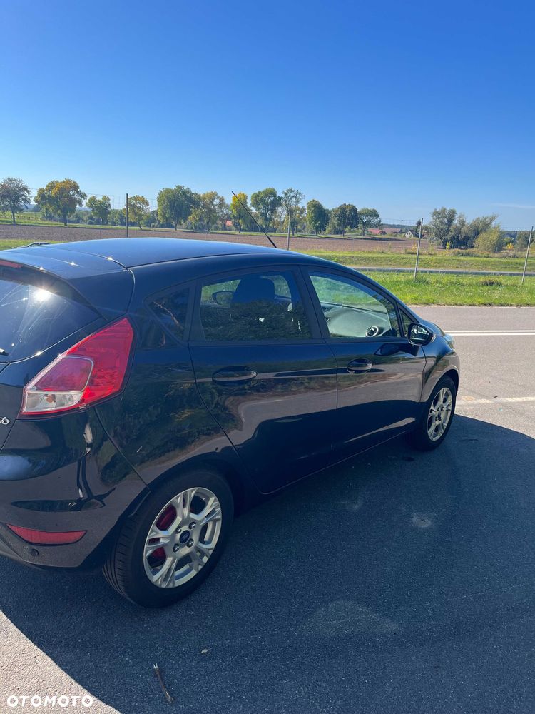 Ford Fiesta 2014 photo 4