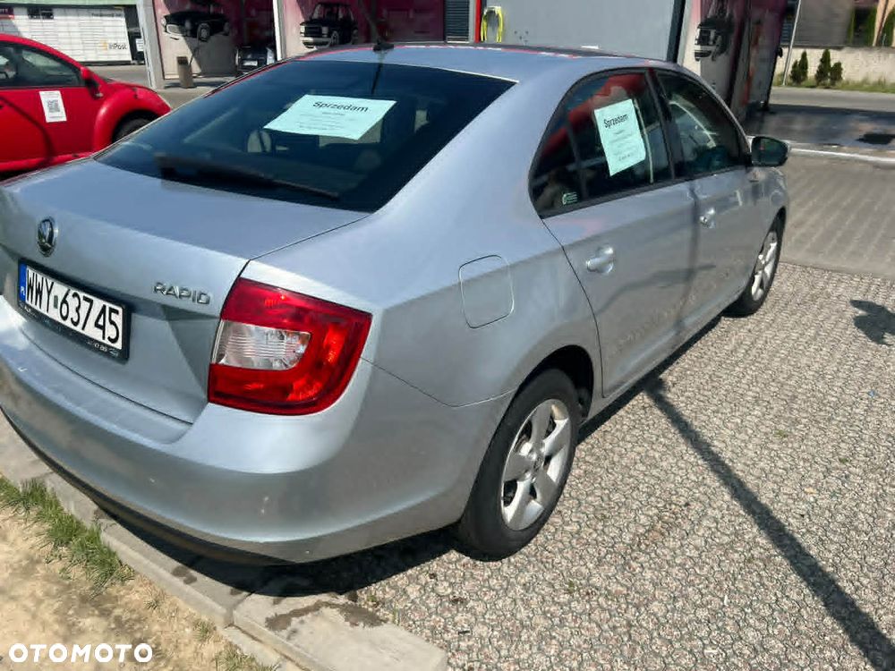 Skoda RAPID - 9