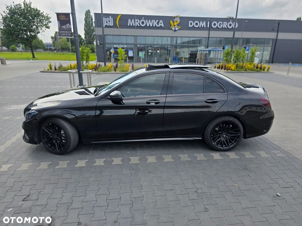 Mercedes-Benz Klasa C AMG 43 4-Matic - 19