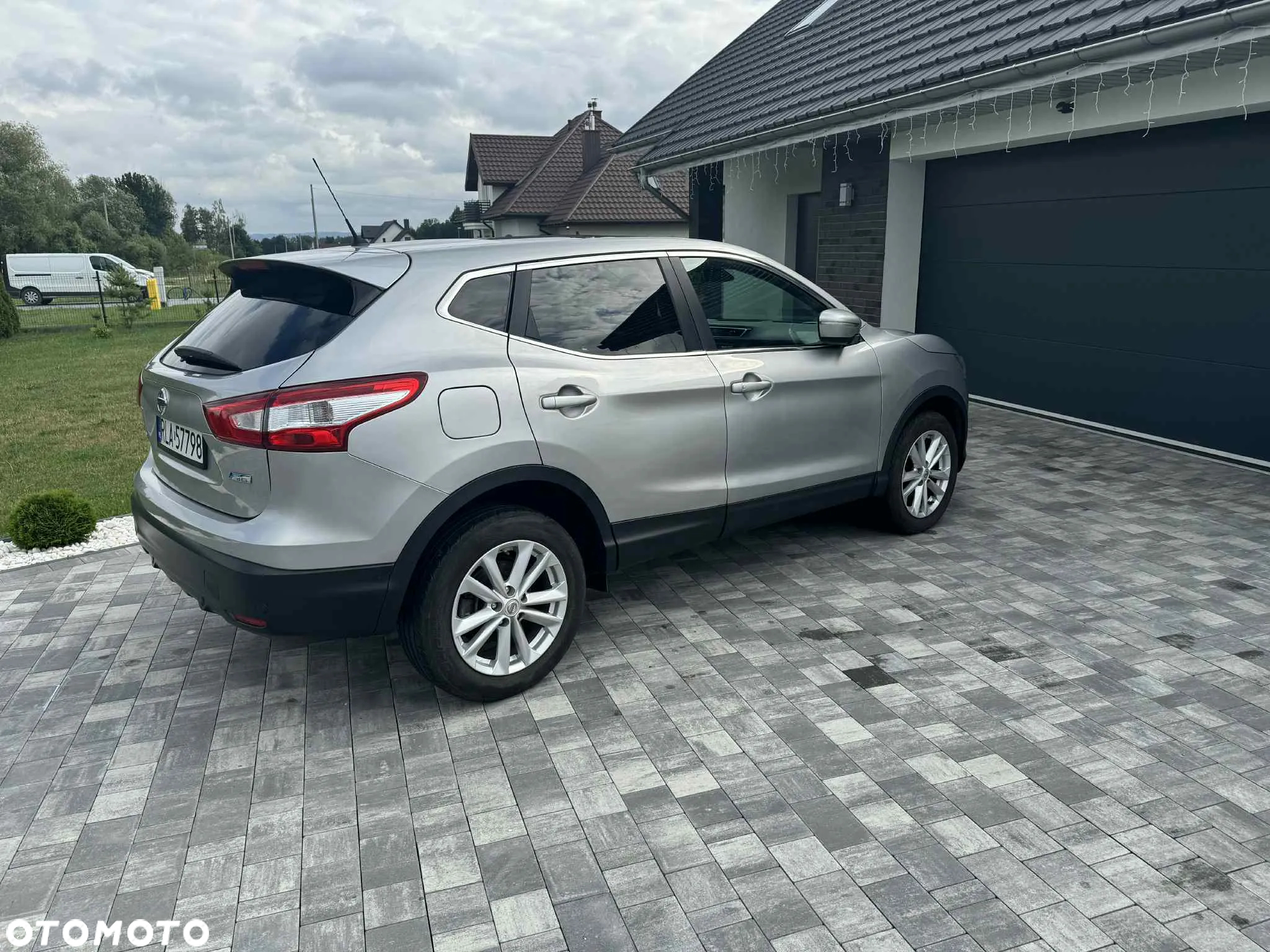 Nissan Qashqai 1.5 dCi Visia - 4