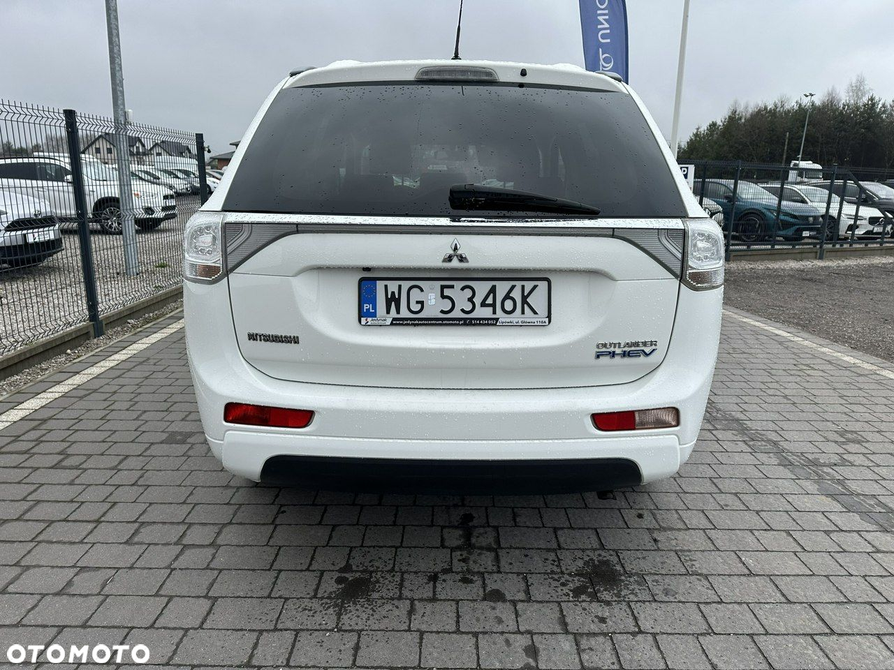 Mitsubishi Outlander - 7