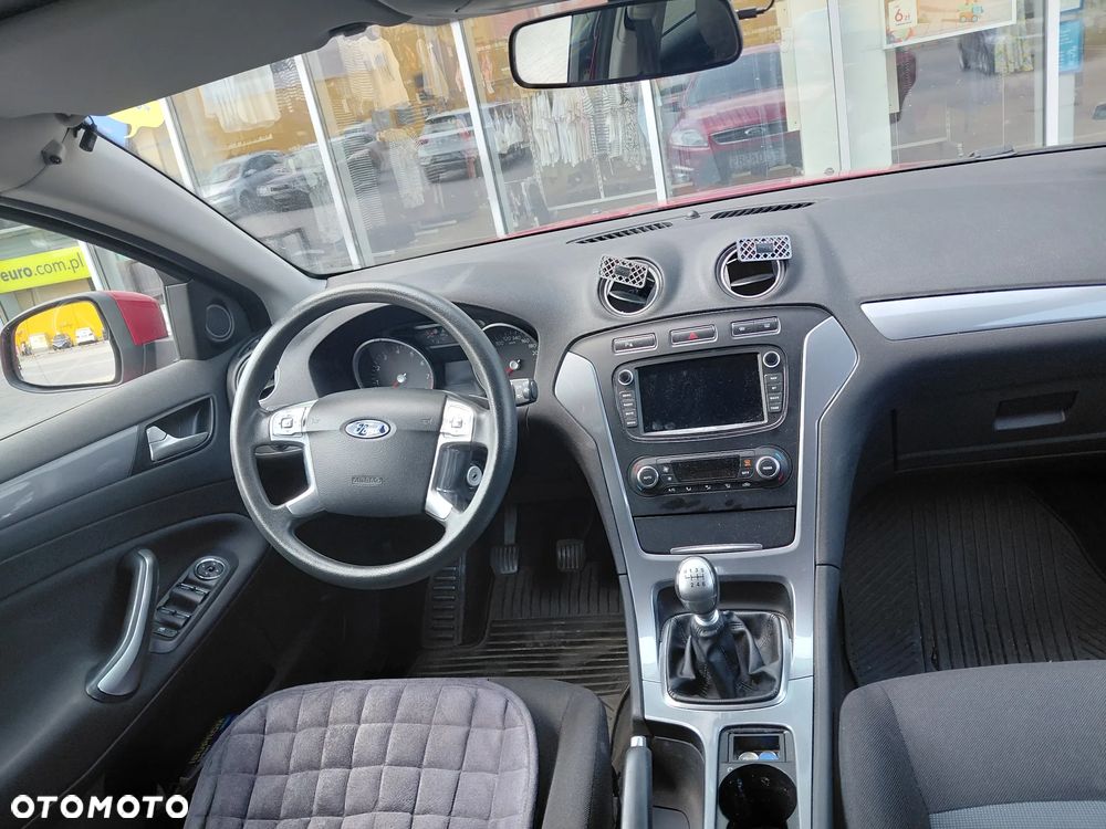 Ford Mondeo - 4