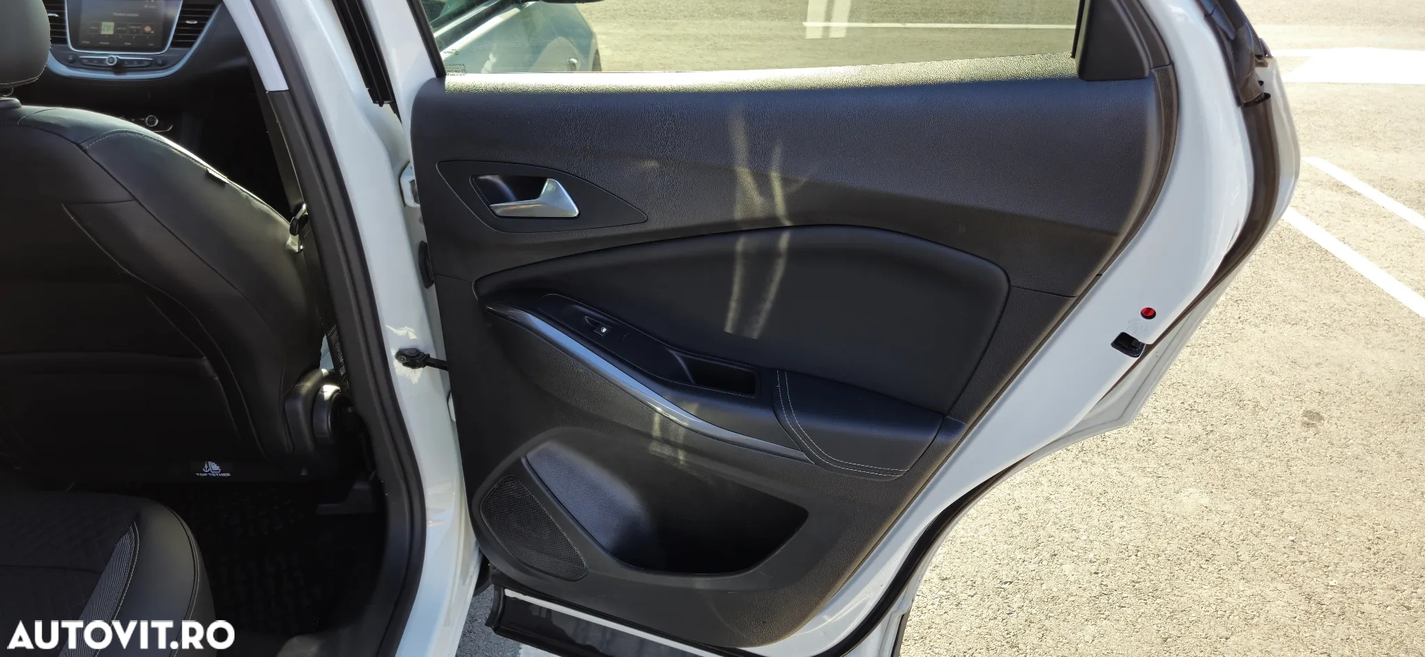 Opel Grandland X 1.2 Start/Stop Automatik Business Edition - 23