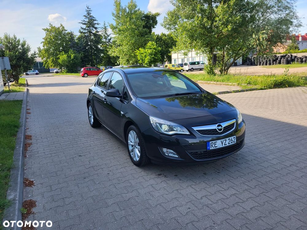 Opel Astra 1.4 Turbo - 2