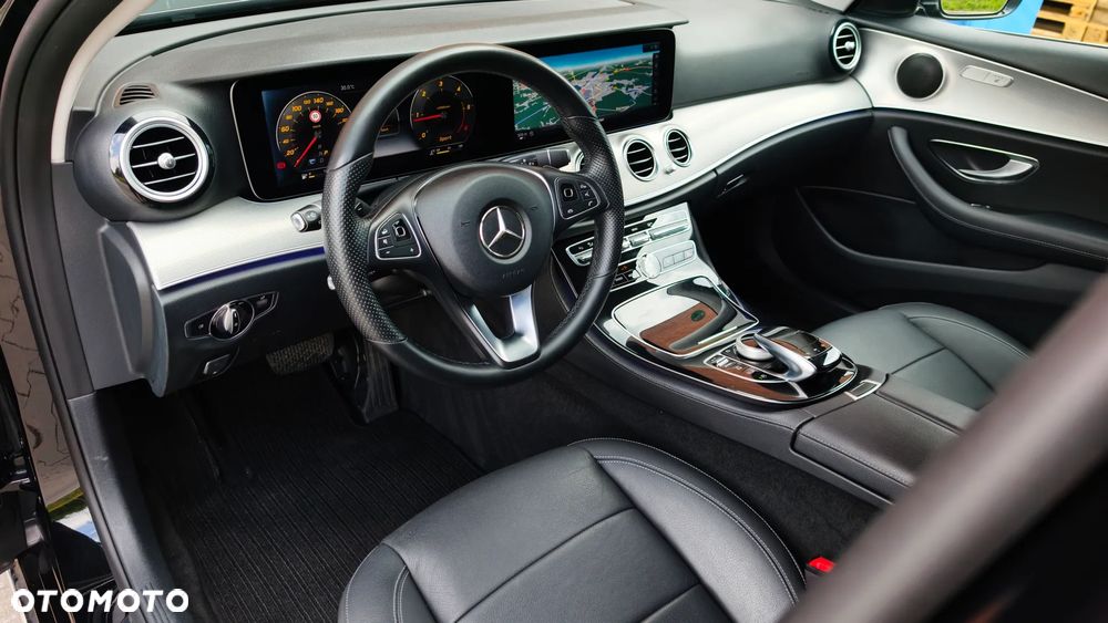 Mercedes-Benz Klasa E 220 d 9G-TRONIC Avantgarde - 30