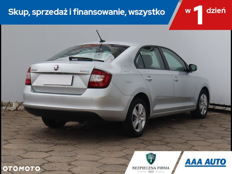 Skoda RAPID - 6