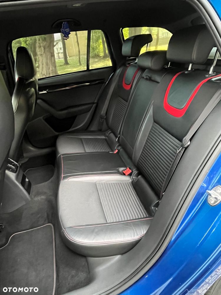 Skoda Octavia 2.0 TSI (Green tec) DSG RS - 10