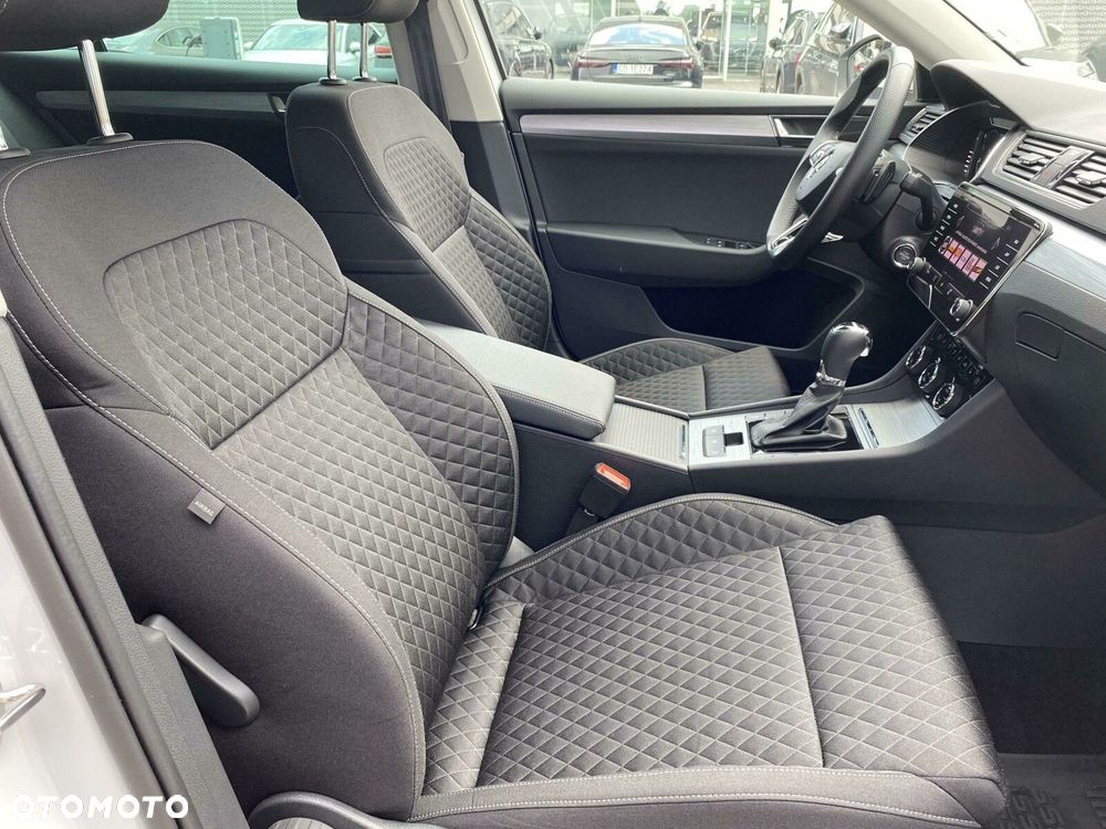 Skoda Superb 1.5 TSI Ambition DSG - 25