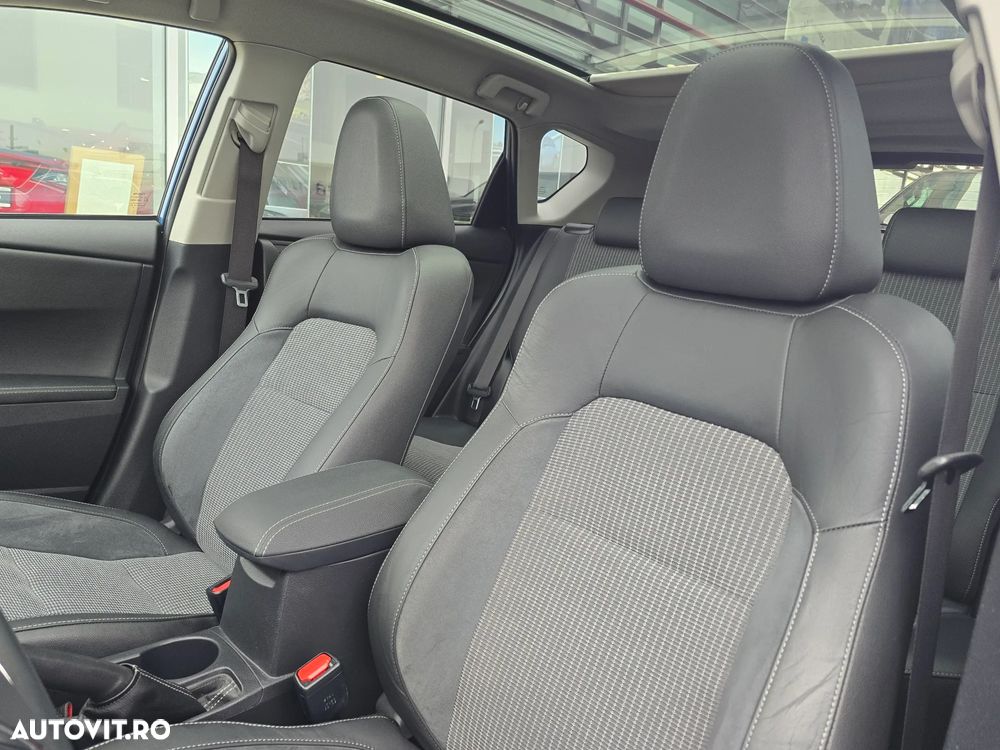 Toyota Auris 1.8 L VVT-i Hybrid Sol - 16