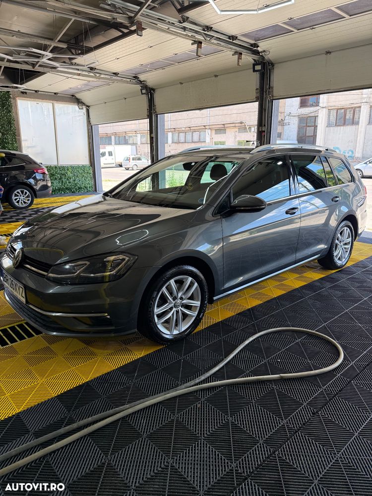 VOLKSWAGEN Golf 2020