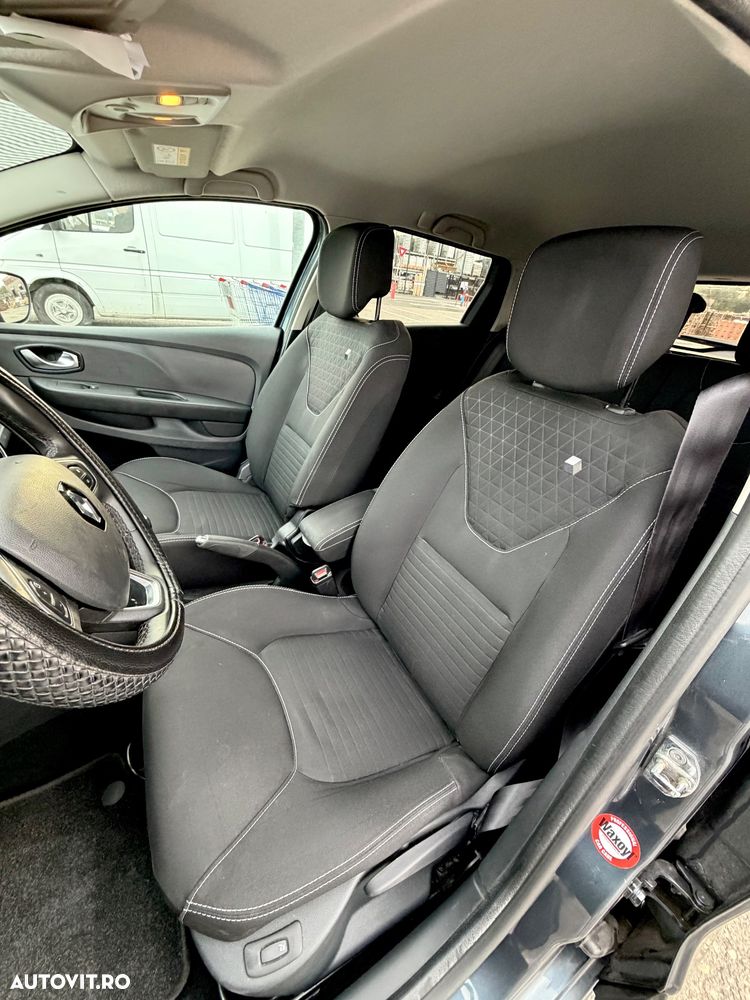 Renault Clio - 10