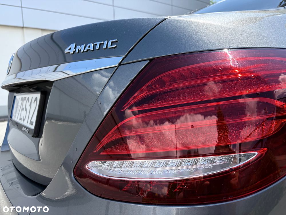 Mercedes-Benz Klasa E 400 d 4-Matic 9G-TRONIC - 13
