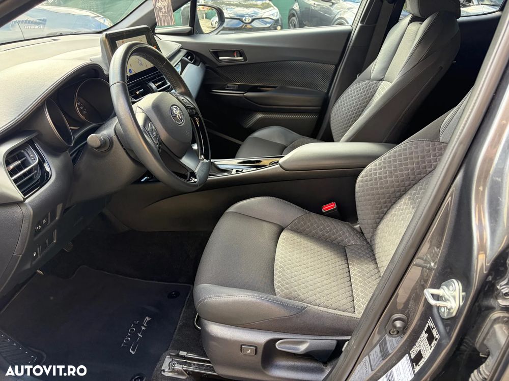 Toyota C-HR Hybrid Business-Edition - 22