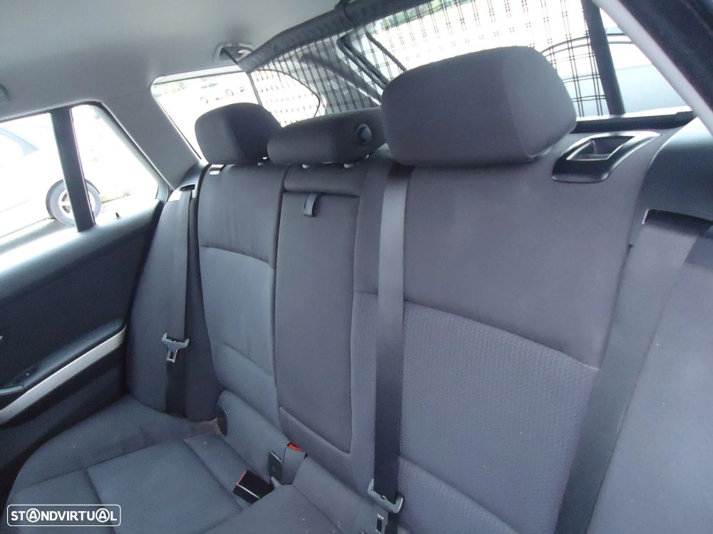 BMW 320 d Navigation - 16