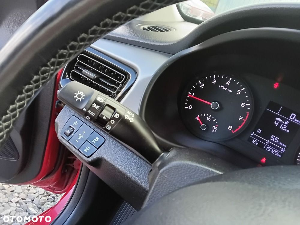 Kia Rio - 29