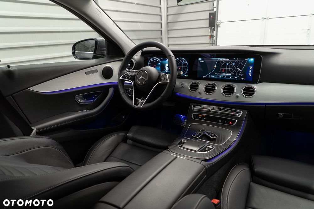 Mercedes-Benz Klasa E - 22