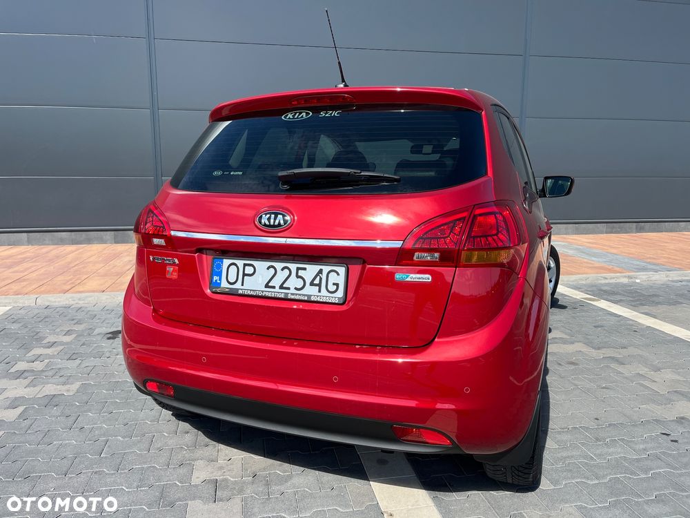 Kia Venga 1.4 L - 6