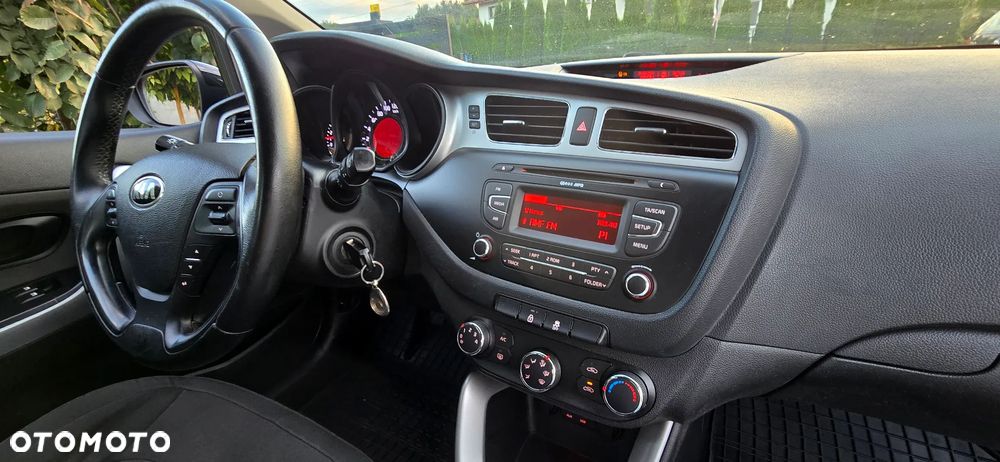 Kia Ceed 1.4 CVVT Attract - 10