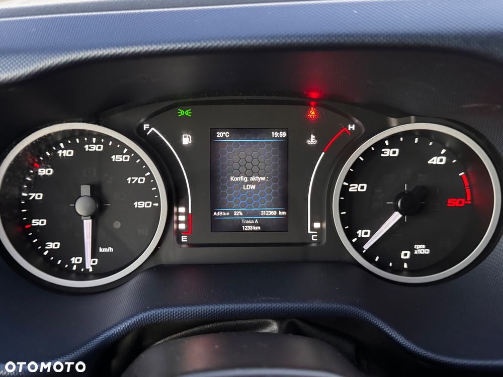 Iveco Daily 35s18 3.0 Kontener z Windą drzwi boczne - 18