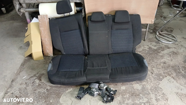 Banchete spate Peugeot 208 2018