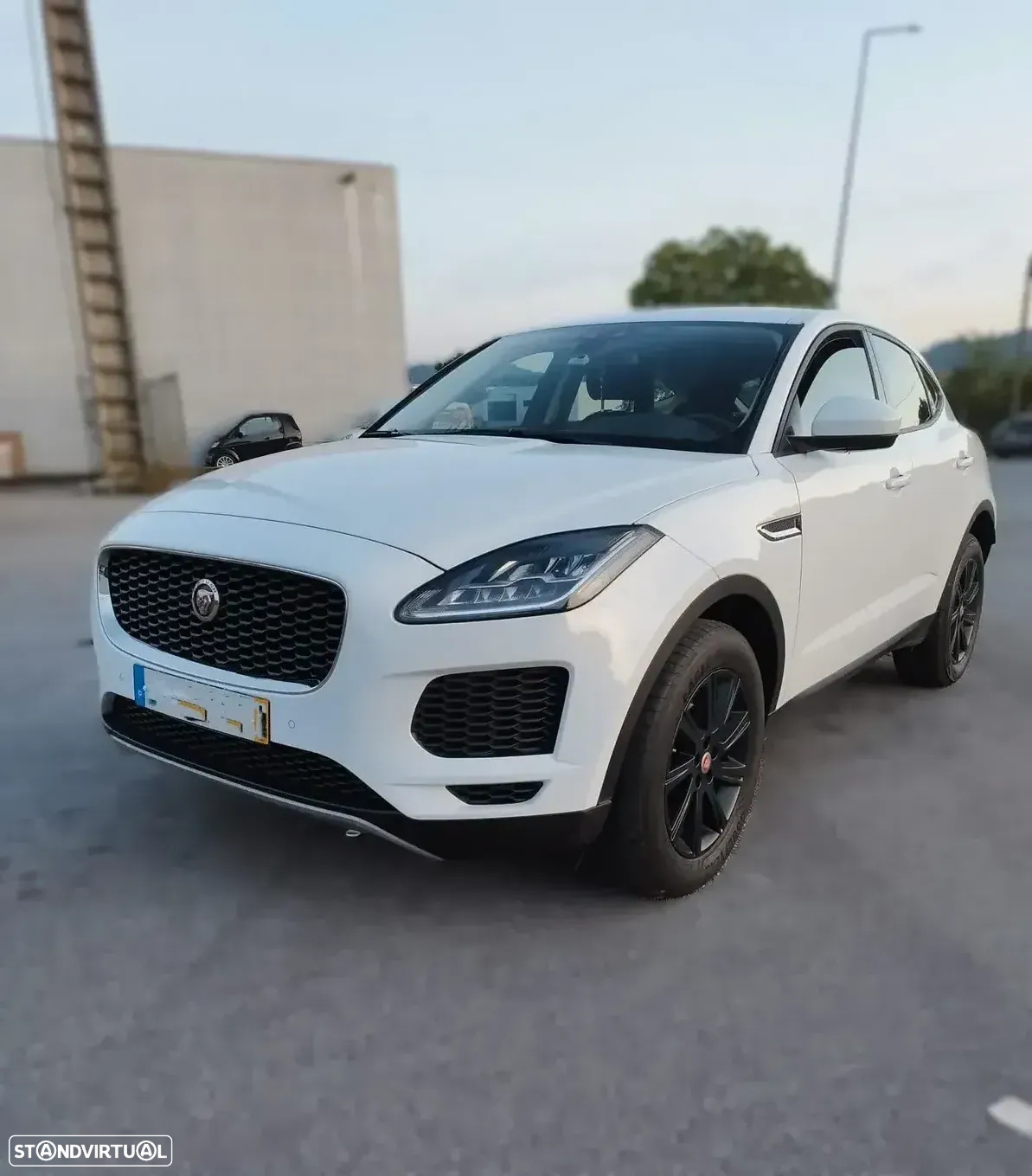 Jaguar E-Pace 2.0 i4D - 2