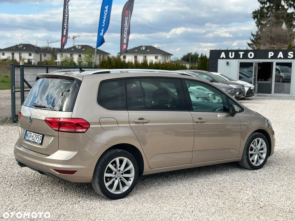 Volkswagen Touran 2.0 TDI BMT Comfortline - 8