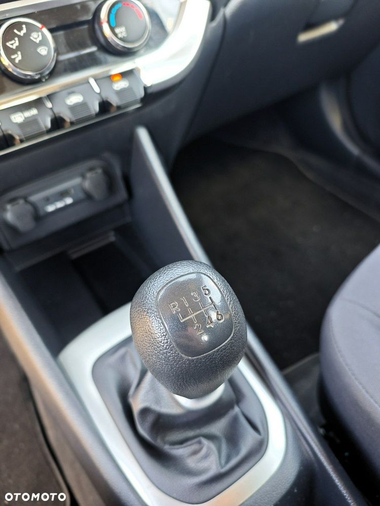 Kia Rio - 10