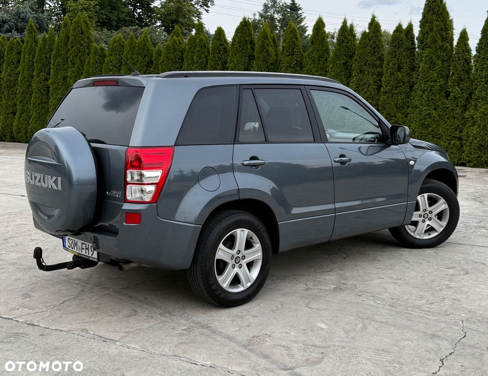 Suzuki Grand Vitara 2.0 Comfort Family - 11