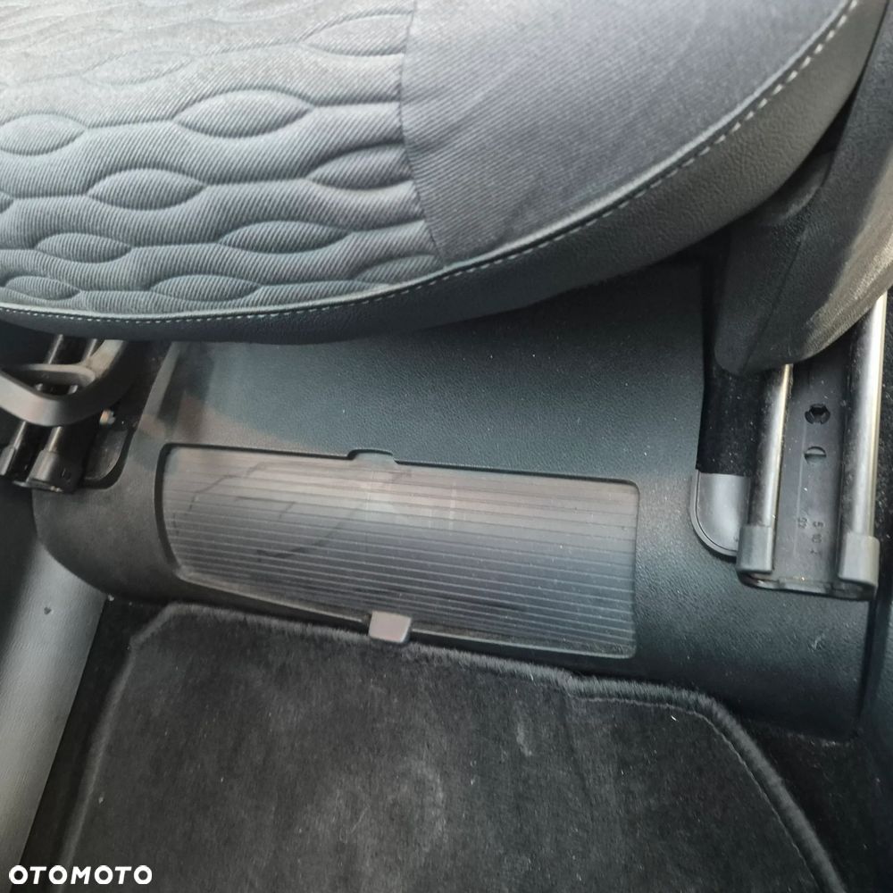 Opel Zafira - 7