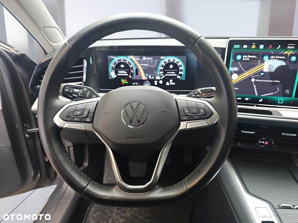Volkswagen Passat - 13