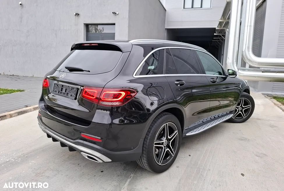Mercedes-Benz GLC 220 d 4Matic 9G-TRONIC AMG Line Plus - 10