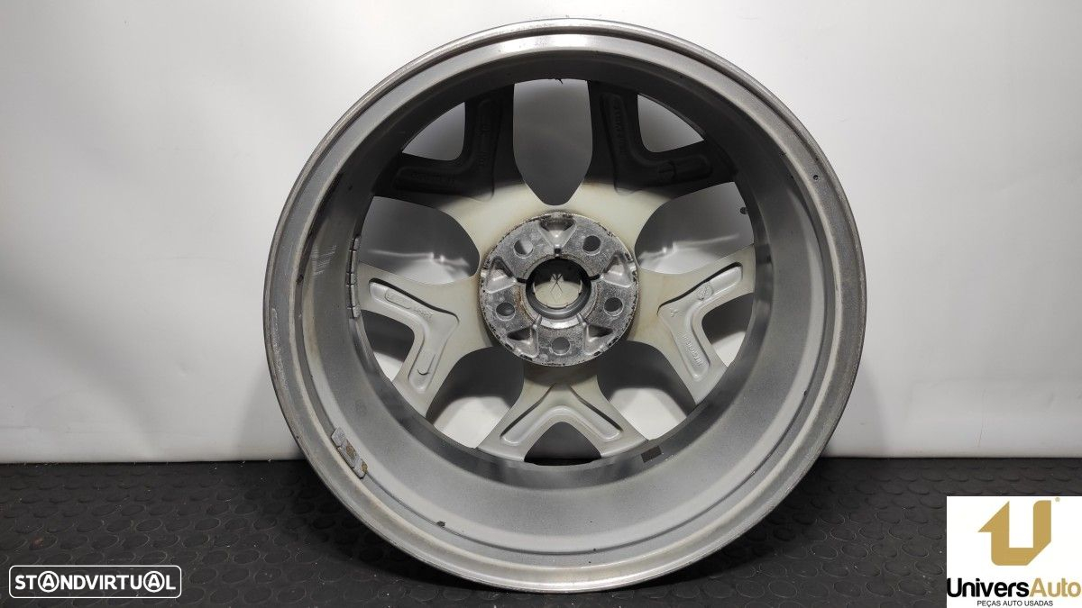 PNEU MITSUBISHI OUTLANDER (GF0) MOTION 2WD - 3