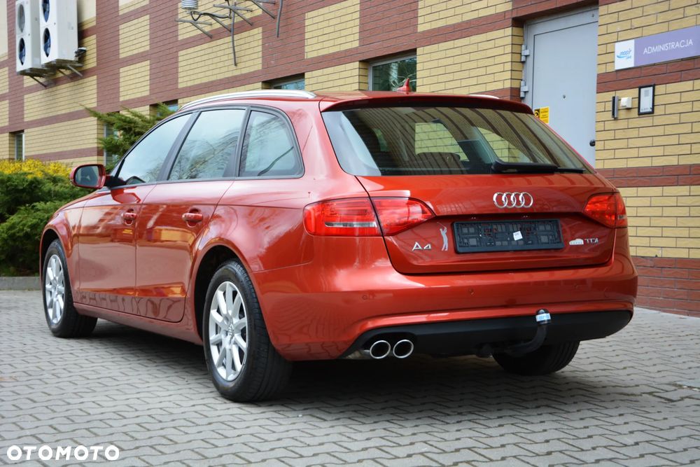 Audi A4 Avant - 4