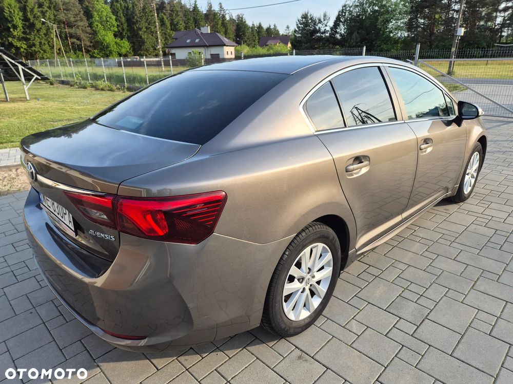 Toyota Avensis 1.6 Active - 5