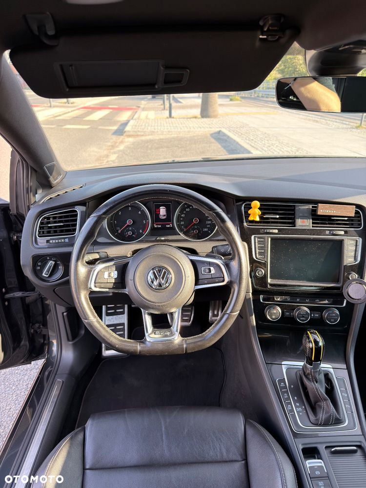 Volkswagen Golf - 15