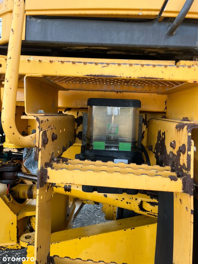Volvo L180F - 10