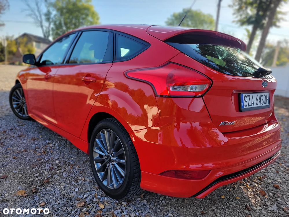 Ford Focus - 38