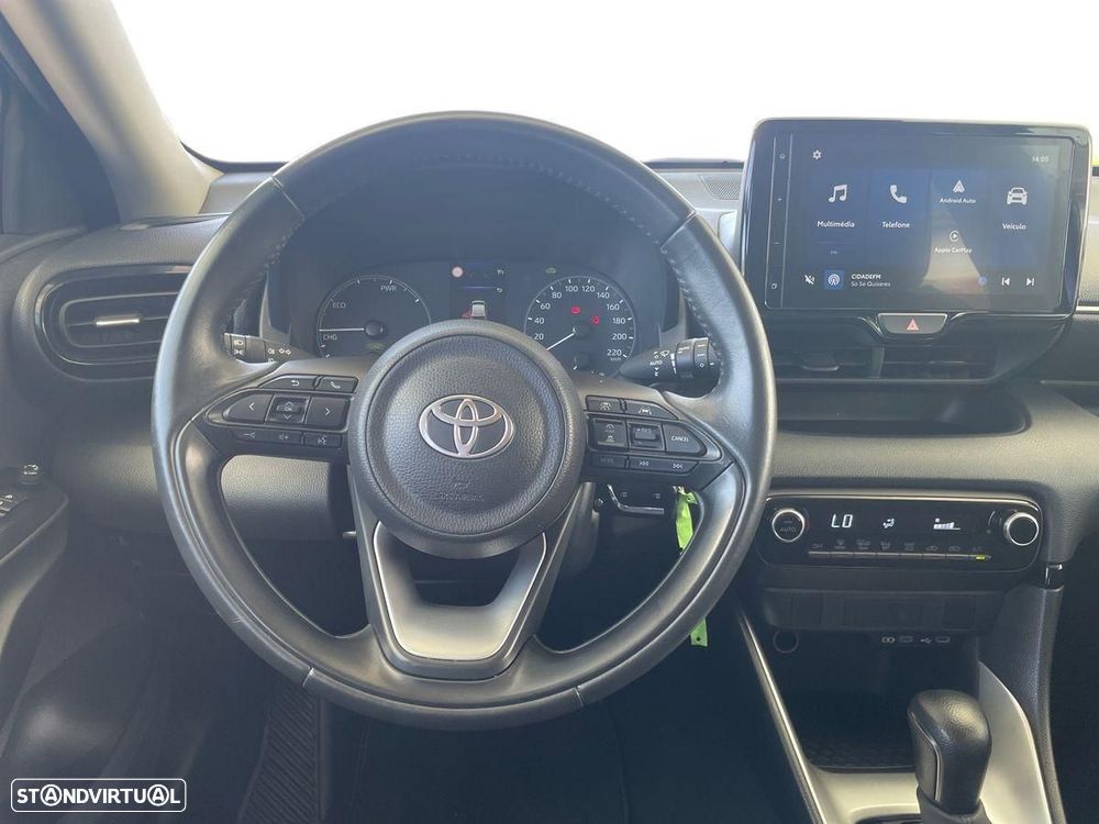 Toyota Yaris - 10