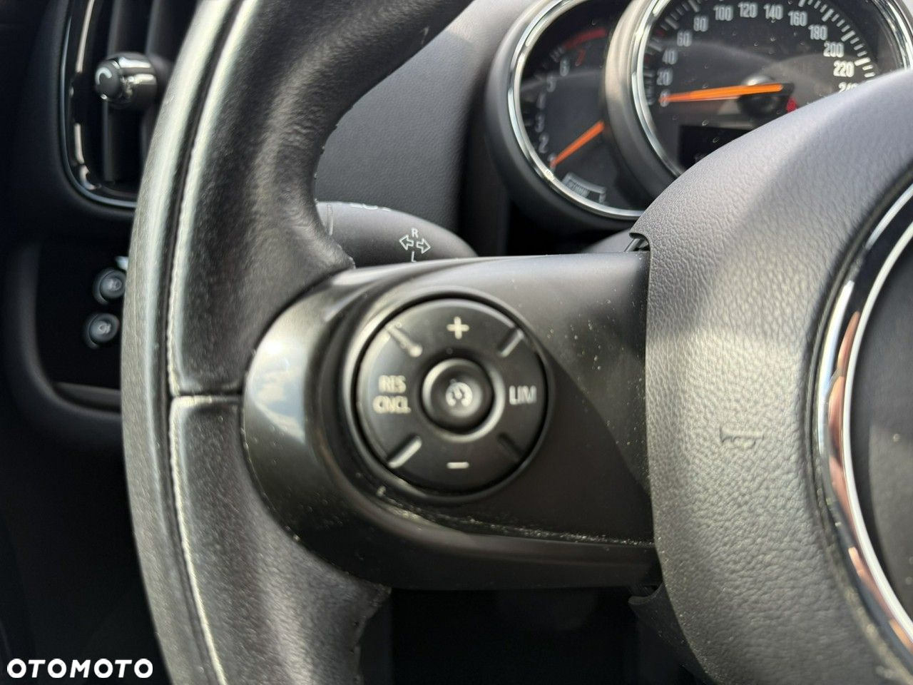 MINI Countryman - 18