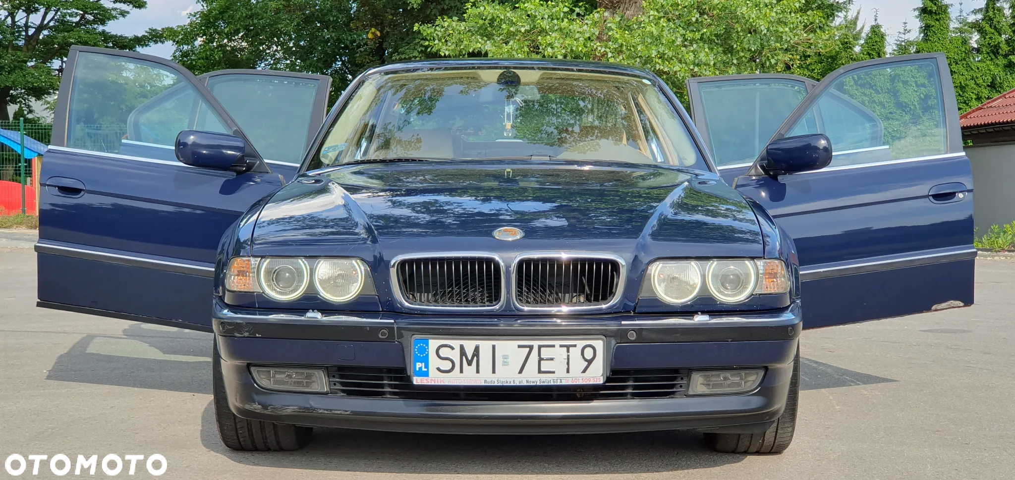 BMW Seria 7 740i - 26