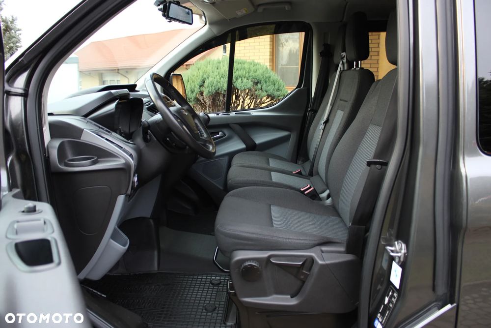 Ford Transit Custom 310 L2H1 Limited - 12