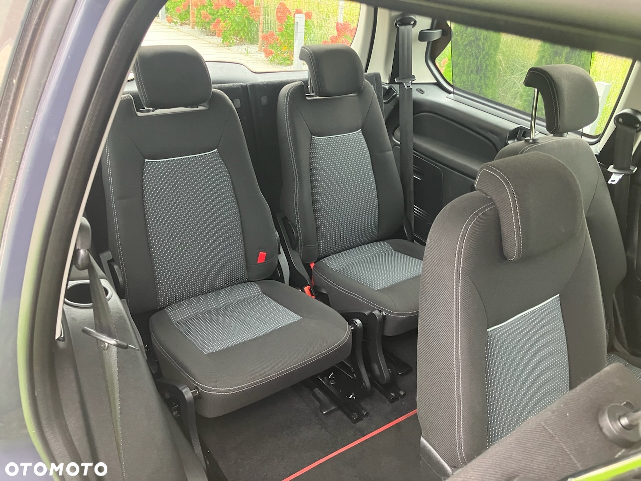Ford Galaxy 2.0 TDCi Titanium - 24