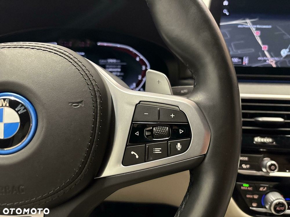 BMW Seria 5 520i mHEV M Sport sport - 26