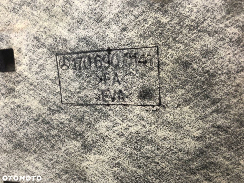 tapicerka ściany tylnej mercedes r170 2.0 99r 744 - 4