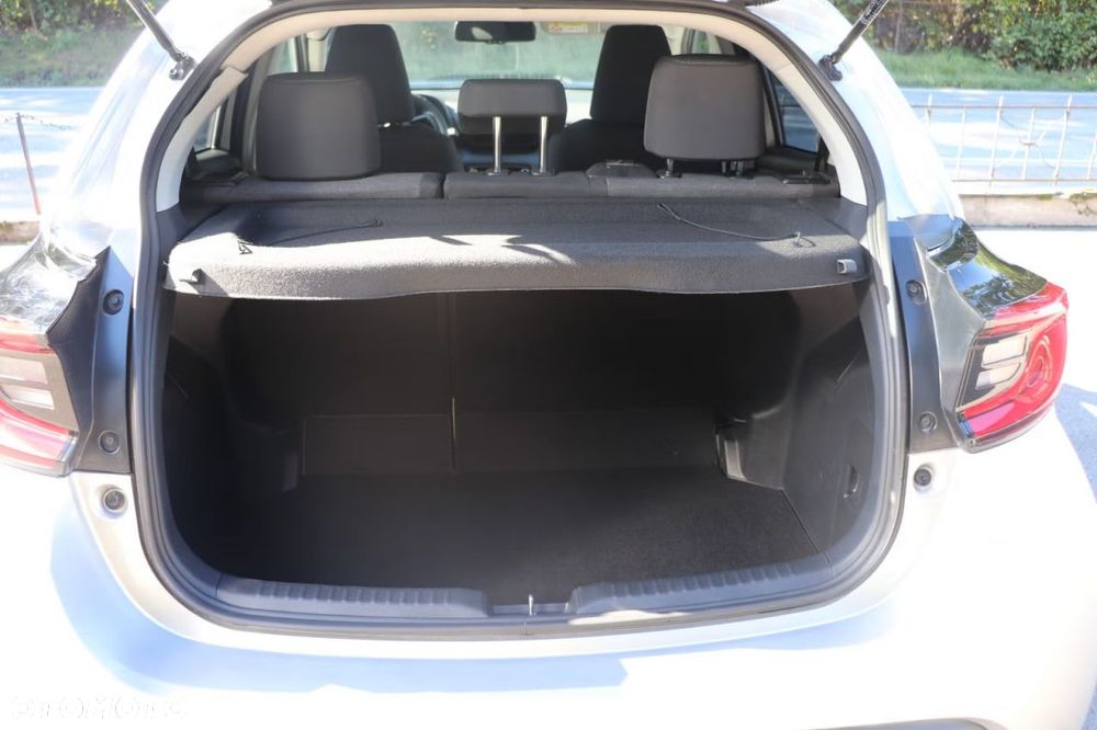 Toyota Yaris Hybrid 1.5 Selection Style - 8