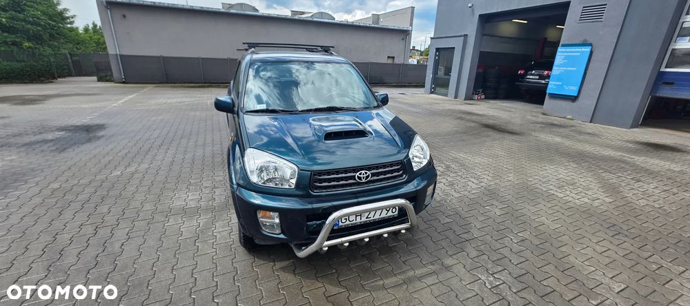 Toyota RAV4 D-4D 4x4 - 4