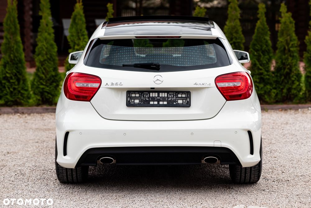 Mercedes-Benz Klasa A 250 4Matic 7G-DCT AMG Line - 11