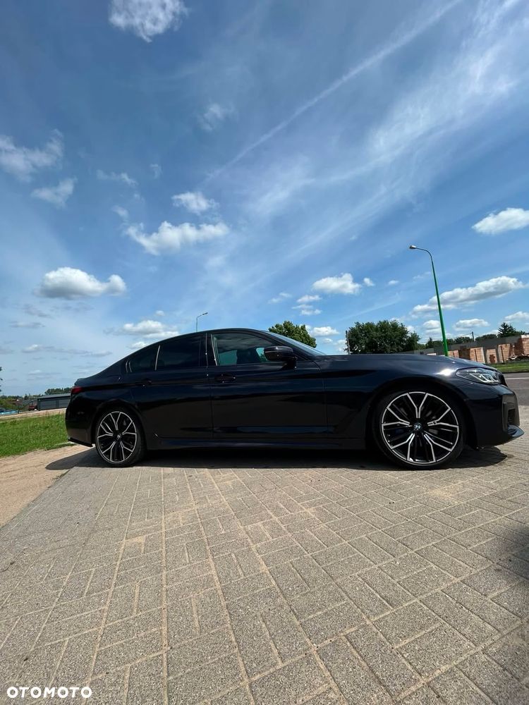 BMW Seria 5 520d xDrive - 9