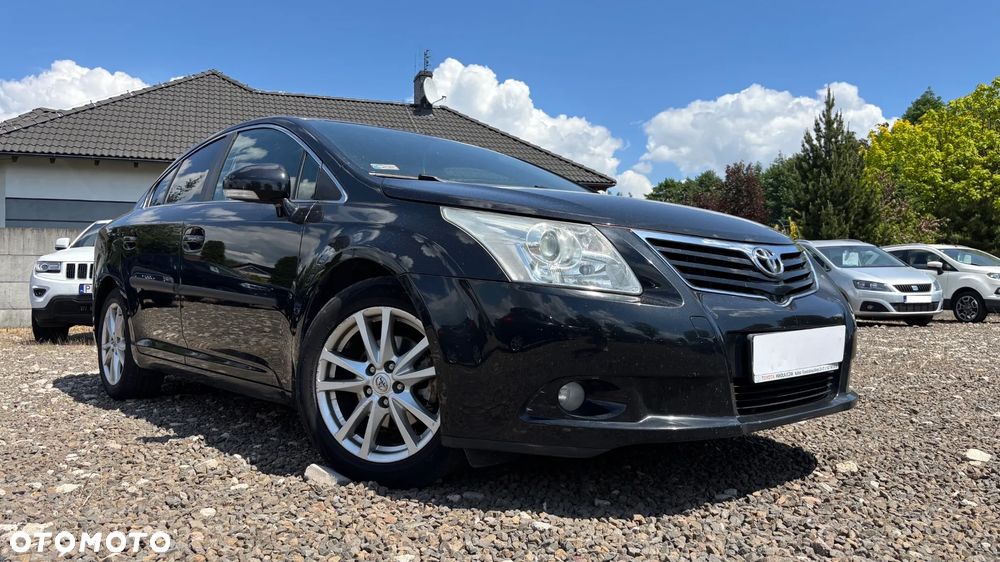 Toyota Avensis 2.0 D-4D - 1